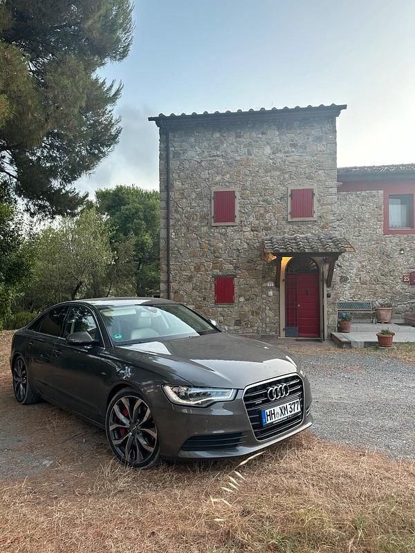 Braun Gebraucht 2013 Audi A6 Ambiente Limousine | 13.000 € (Guter Preis) - Bild 1/4