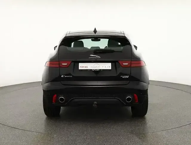 Second-hand Jaguar E-Pace R-Dynamic 200 CP (147 kW) 2019 Negru SUV