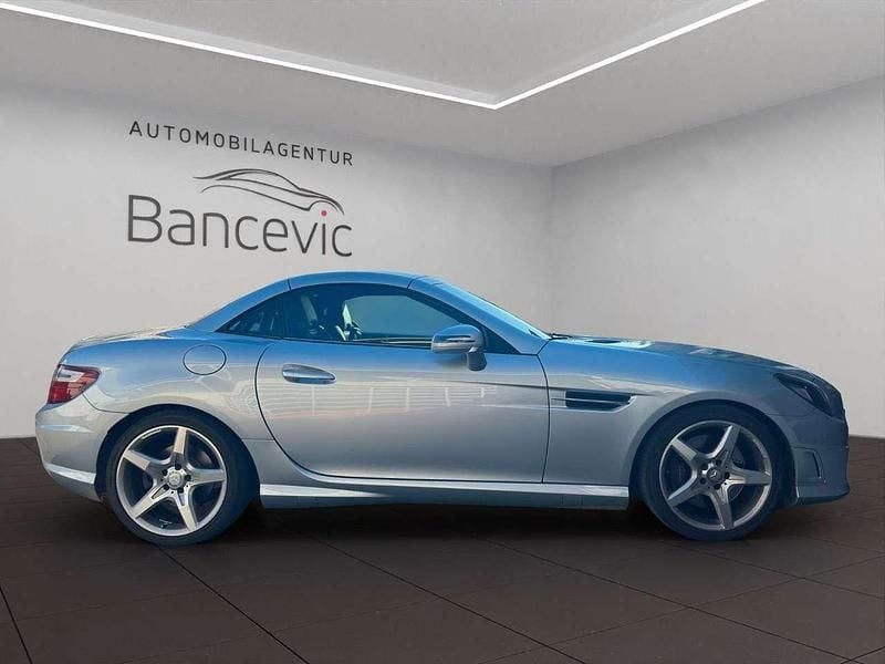 Silber Gebraucht 2012 Mercedes SLK200 AMG line Cabrio | 14.450 € (Superpreis) - Bild 1/4