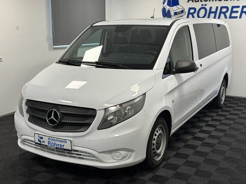 Weiß Gebraucht 2015 Mercedes Vito Van / Kleinbus | 19.990 € - Bild 1/4
