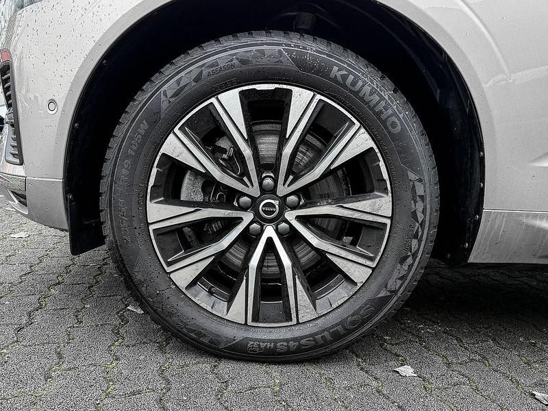 Gebraucht Volvo XC60 Plus 197 PS (144 kW) 2023 Grau SUV