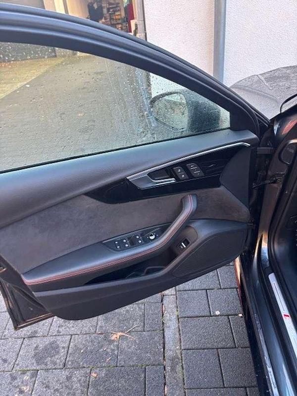 Gebraucht Audi RS4 450 PS (330 kW) 2024 Grau Kombi