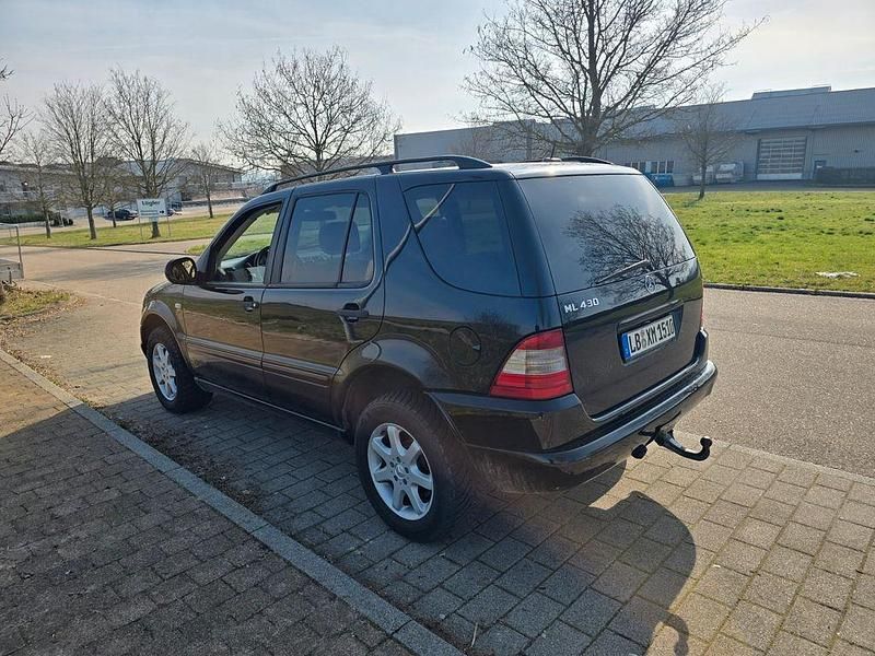 Gebraucht Mercedes ML430 272 PS (200 kW) 2000 Schwarz SUV