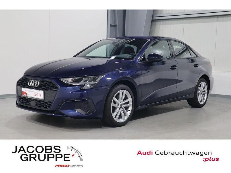 Navarrablau metallic Gebraucht 2020 Audi A3 Ambiente Limousine | 19.420 € (Fairer Preis) - Bild 1/4