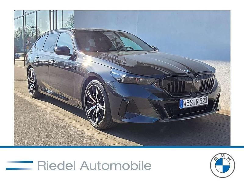 Sophistograu brillanteffekt Gebraucht 2025 BMW 520 M Sport Kombi | 59.990 € (Teuer) - Bild 1/3