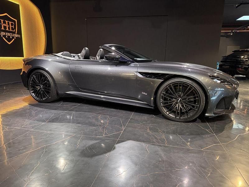 Gebraucht Aston Martin DBS 725 PS (533 kW) 2020 Xenon grey Cabrio