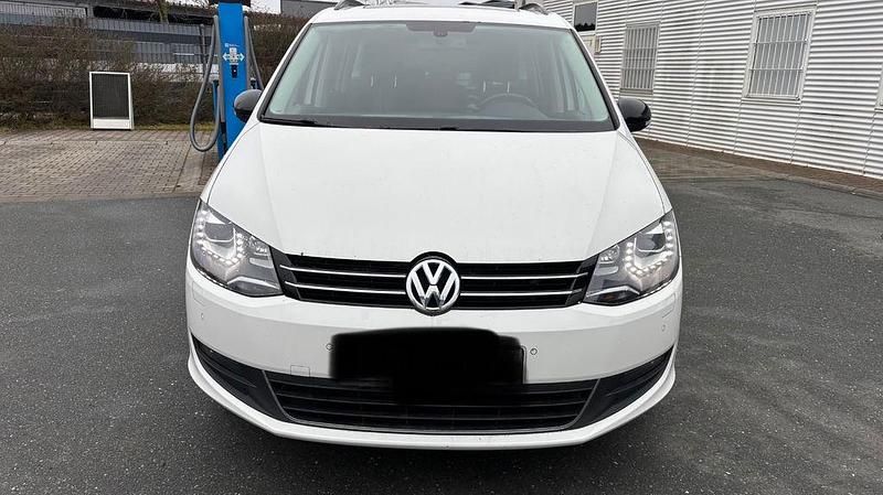 Gebraucht VW Sharan Comfortline 177 PS (130 kW) 2013 Weiß Van / Kleinbus