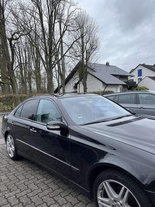 Gebraucht Mercedes E320 Avantgarde 204 PS (150 kW) 2005 Limousine