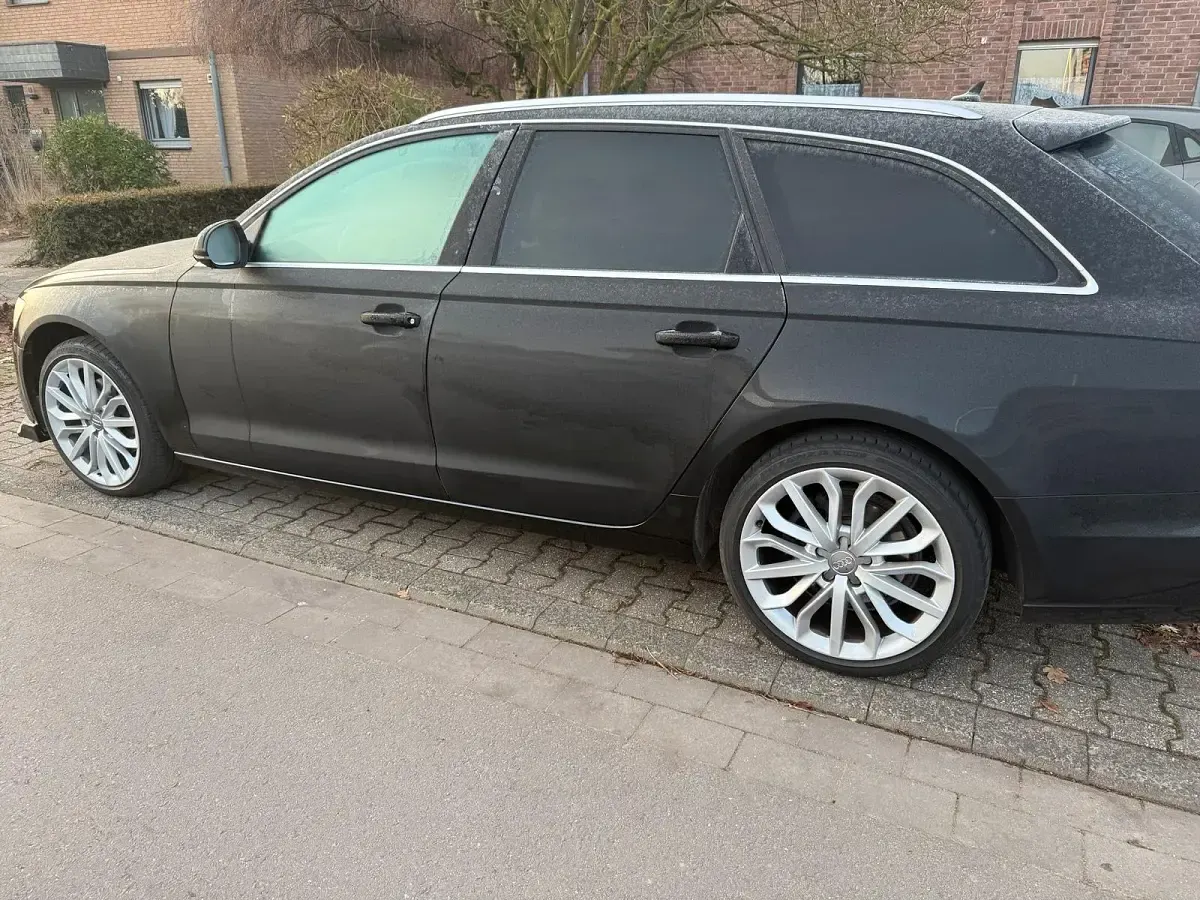 Gebraucht Audi A6 193 PS (141 kW) 2012 Schwarz Kombi