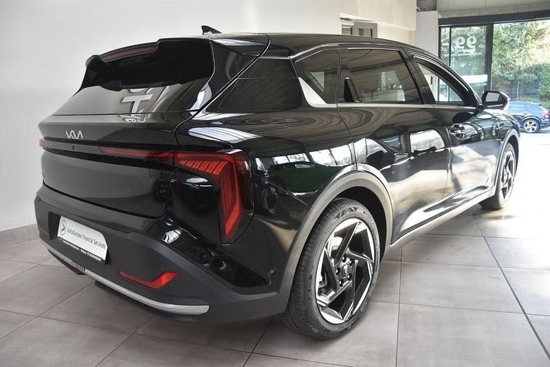 Neu Kia K4 Spirit 179 PS (131 kW) 2026 Schwarz Limousine