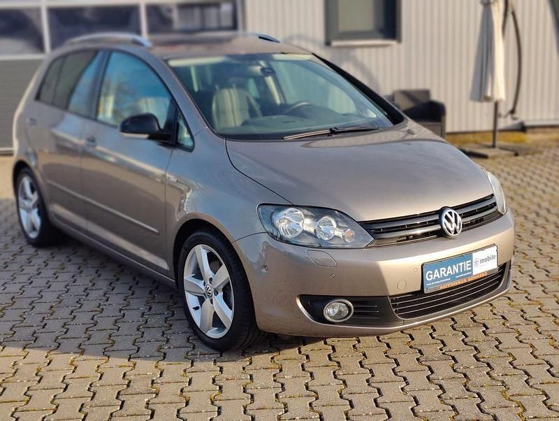 Gebraucht VW Golf VII Match 122 PS (89 kW) 2012 Braun Limousine