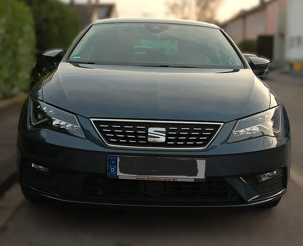 Gebraucht Seat Leon XCELLENCE 150 PS (110 kW) 2019 Grau Limousine