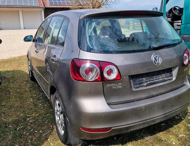 Gebraucht VW Golf VI 105 PS (77 kW) 2011 Braun Kleinwagen