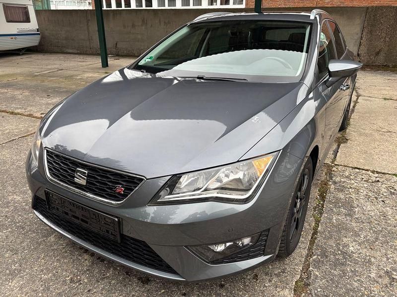 Second-hand Seat Leon ST 4Drive 150 CP (110 kW) 2018 Gri Break