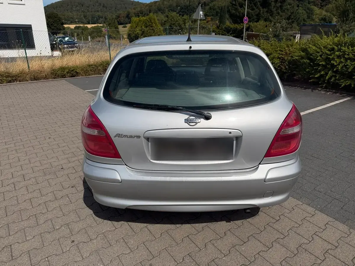 Gebraucht Nissan Almera 114 PS (83 kW) 2000 Kleinwagen