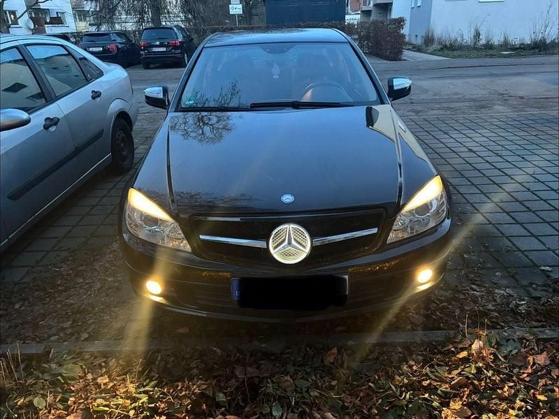 Schwarz Gebraucht 2007 Mercedes C200 Limousine | 4.600 € (Guter Preis) - Bild 1/4