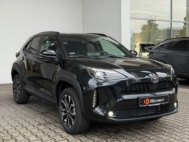 Neu Toyota Yaris Cross 131 PS (96 kW) 2026 Schwarz SUV