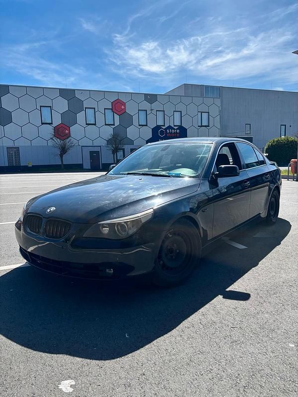 Gebraucht BMW 525 177 PS (130 kW) 2004 Schwarz Limousine