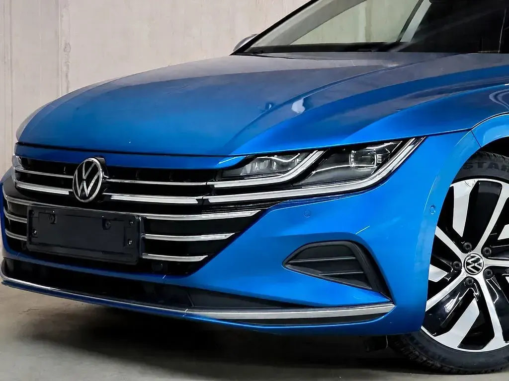 Gebraucht VW Arteon Elegance 150 PS (110 kW) 2021 Blau Limousine