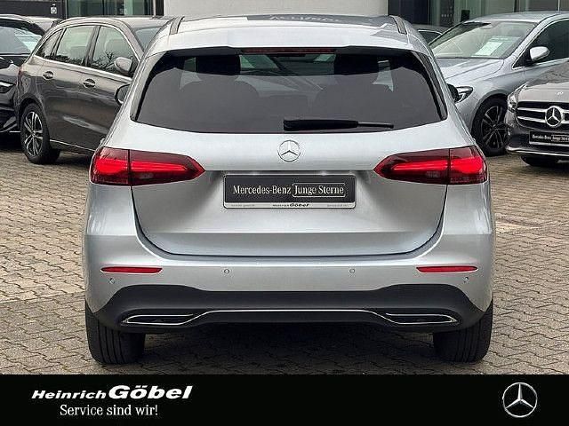 Gebraucht Mercedes B200 163 PS (119 kW) 2025 Van / Kleinbus