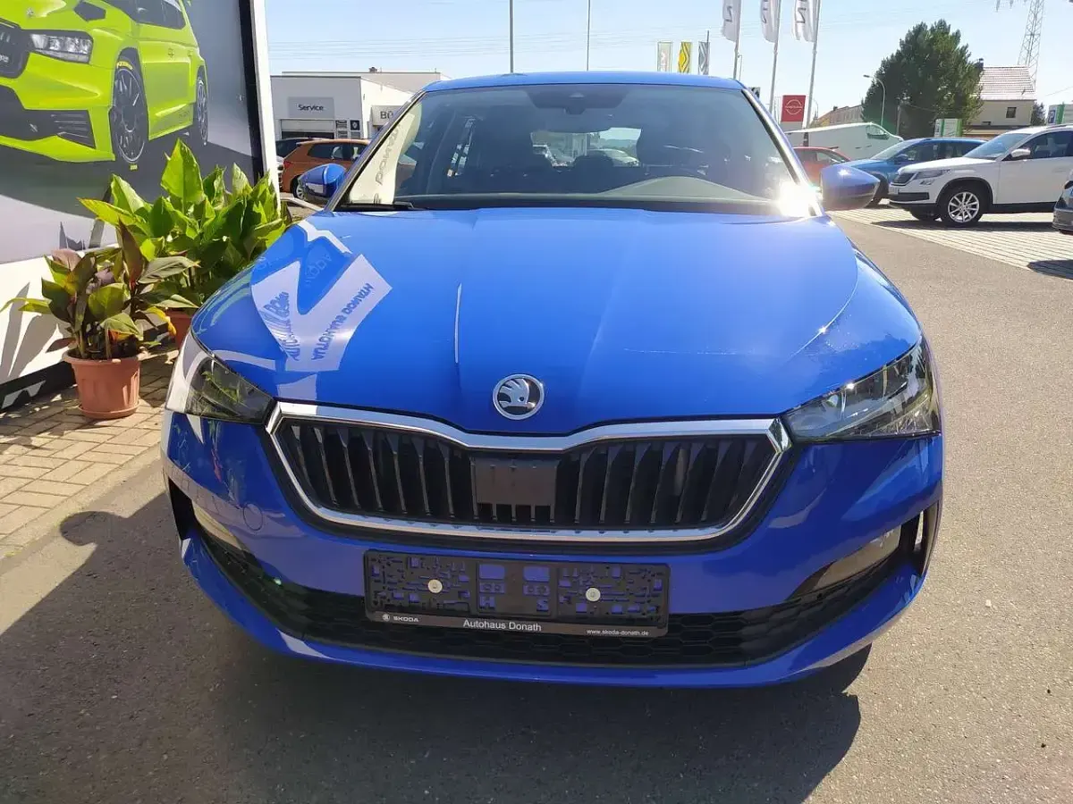 Gebraucht Skoda Scala Ambition 150 PS (110 kW) 2023 Energyblau Kleinwagen