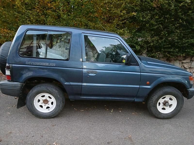Blau Gebraucht 1996 Mitsubishi Pajero SUV | 1.800 € - Bild 1/4