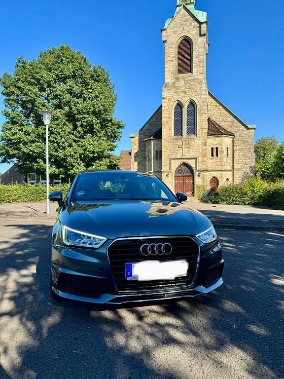 Gebraucht Audi A1 Sportback S-Line 192 PS (141 kW) 2016 Grau Kleinwagen