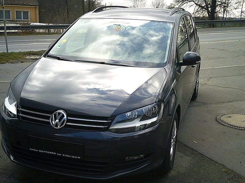 Gebraucht VW Sharan Trendline 116 PS (85 kW) 2013 Grau Van / Kleinbus
