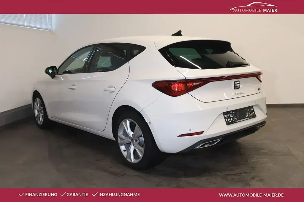 Gebraucht Seat Leon FR-Line 150 PS (110 kW) 2023 Weiß Limousine