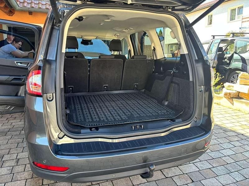 Gebraucht Ford Galaxy Titanium 190 PS (139 kW) 2019 Grau Van / Kleinbus