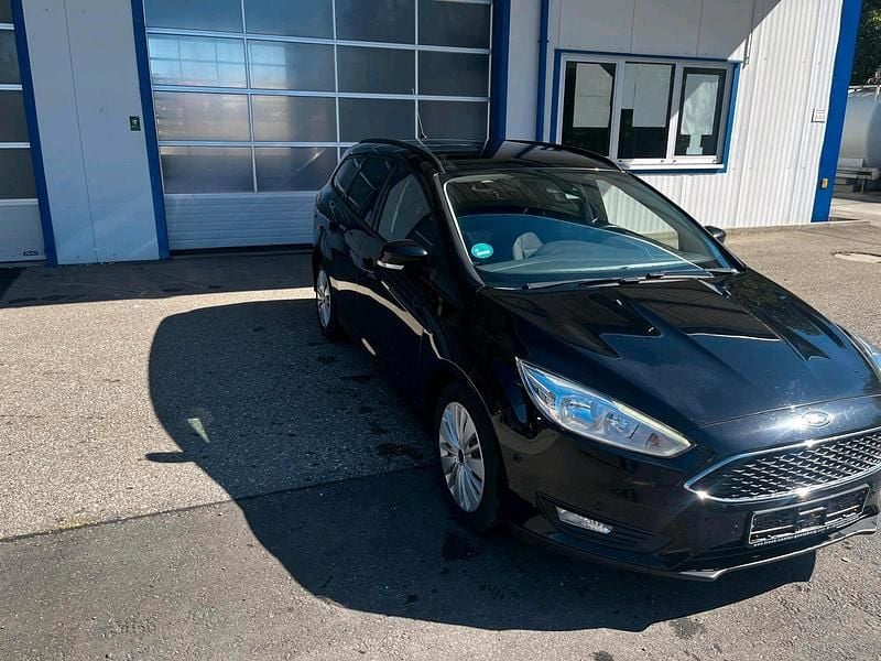 Gebraucht Ford Focus Trend 120 PS (88 kW) 2016 Schwarz Kombi