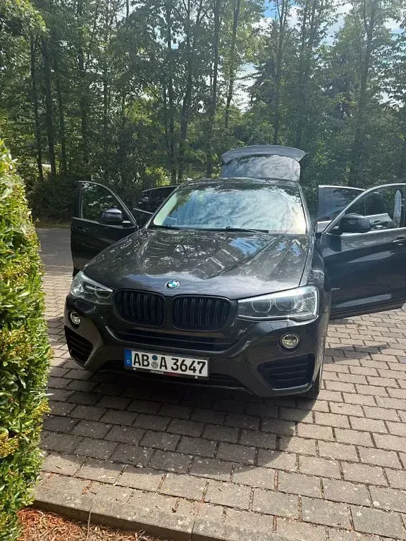 Gebraucht BMW X4 190 PS (139 kW) 2015 Schwarz SUV