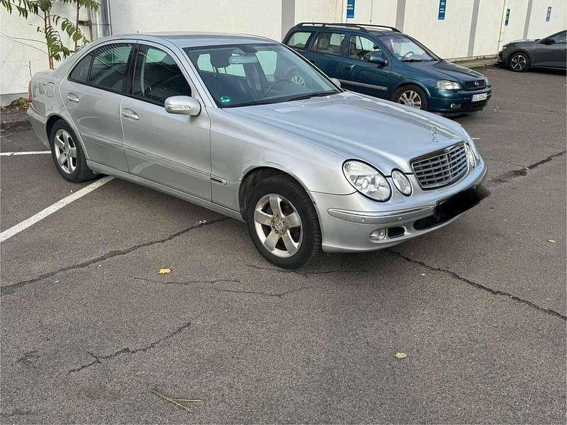 Gebraucht Mercedes E320 Elegance 224 PS (164 kW) 2002 Limousine