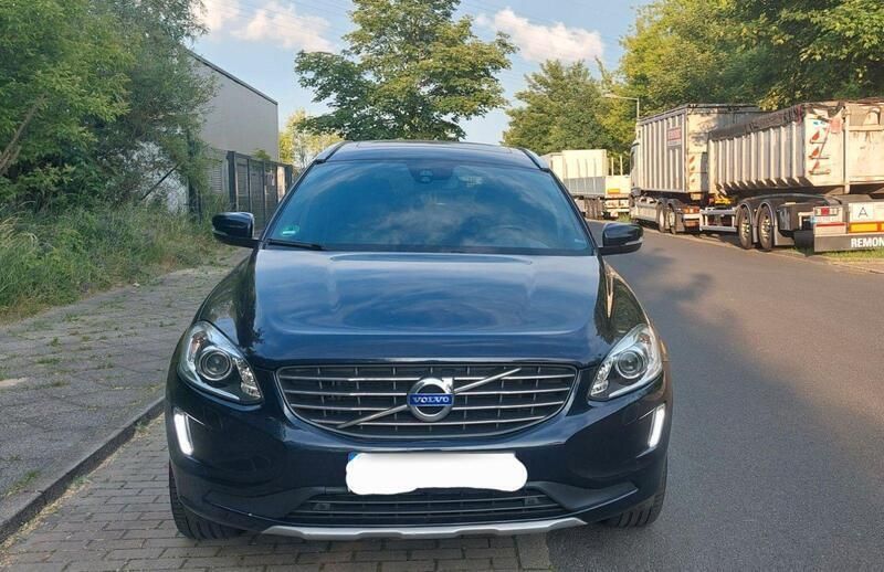 Blau Gebraucht 2017 Volvo XC60 Summum SUV | 17.850 € (Superpreis) - Bild 1/4
