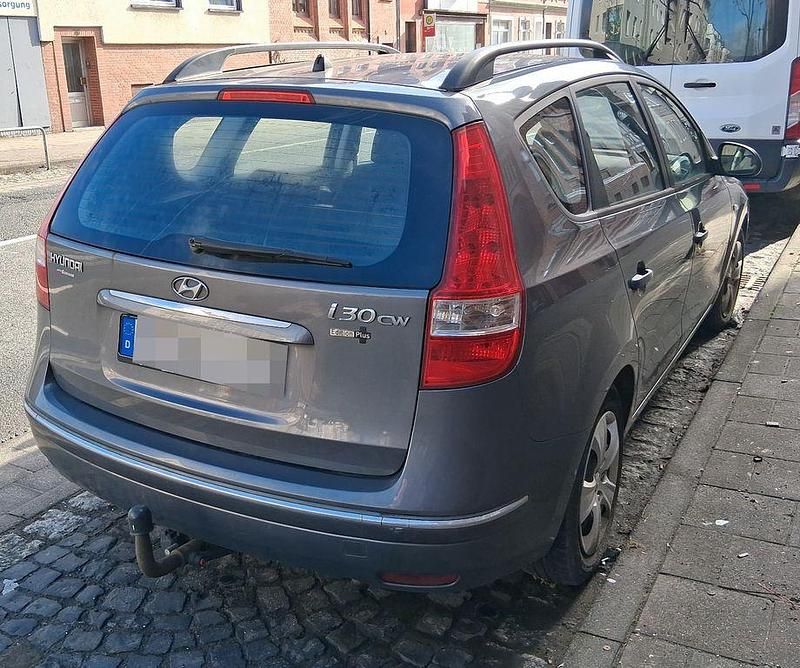 Gebraucht Hyundai i30 Classic 109 PS (80 kW) 2009 Grau Kombi