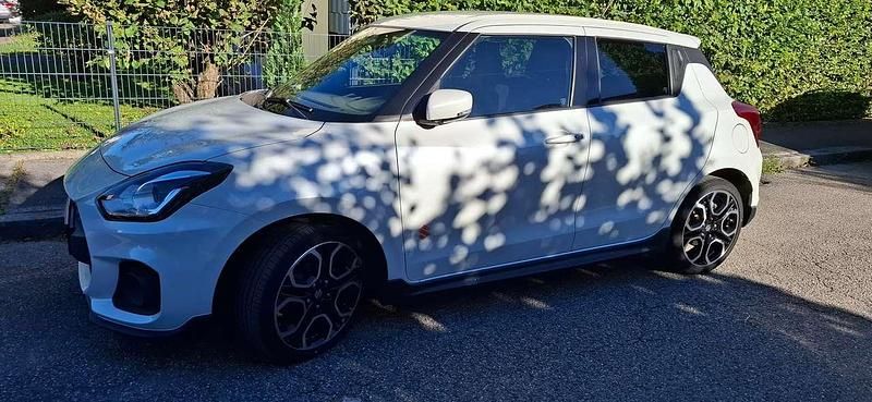 Weiß Gebraucht 2019 Suzuki Swift Sport Limousine | 16.200 € (Fairer Preis) - Bild 1/4