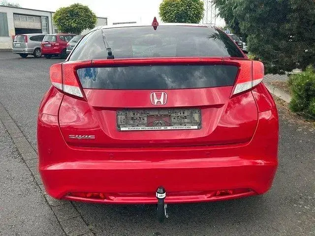 Gebraucht Honda Civic Lifestyle 120 PS (88 kW) 2013 Rot Kleinwagen