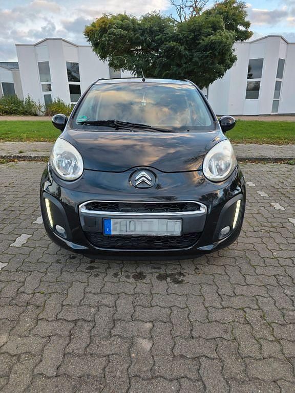 Schwarz Gebraucht 2013 Citroën C1 SELECTION Kleinwagen | 2.499 € (Guter Preis) - Bild 1/4
