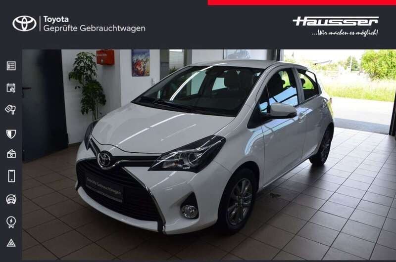 Weiß Gebraucht 2017 Toyota Yaris Edition-S Kleinwagen | 11.440 € (Fairer Preis) - Bild 1/4