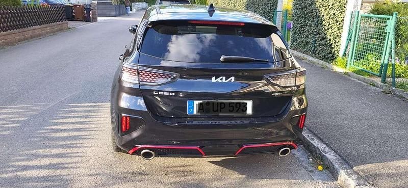 Gebraucht Kia Ceed GT GT 204 PS (150 kW) 2022 Schwarz Limousine