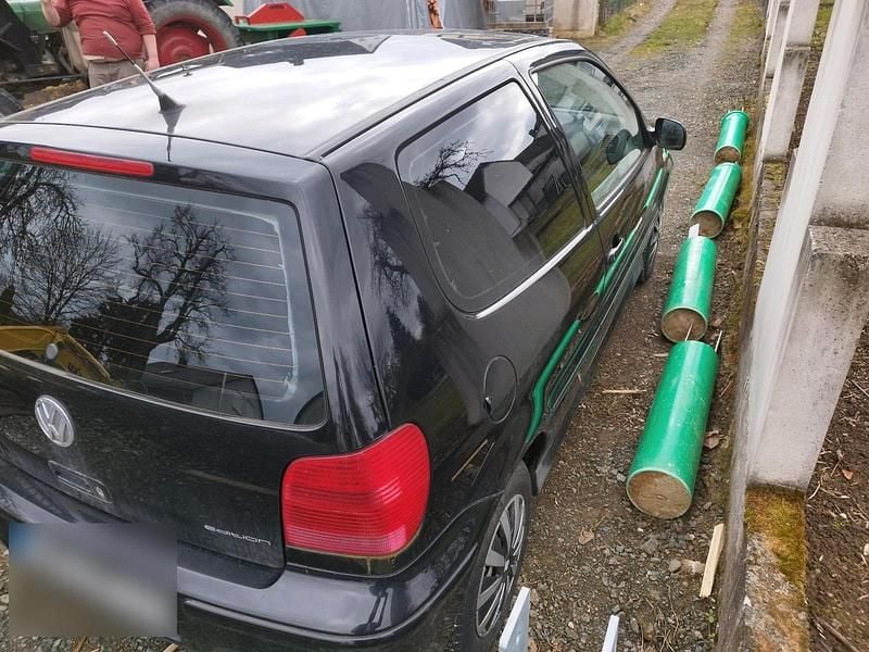 Gebraucht VW Polo 60 PS (44 kW) 2001 Schwarz Kleinwagen