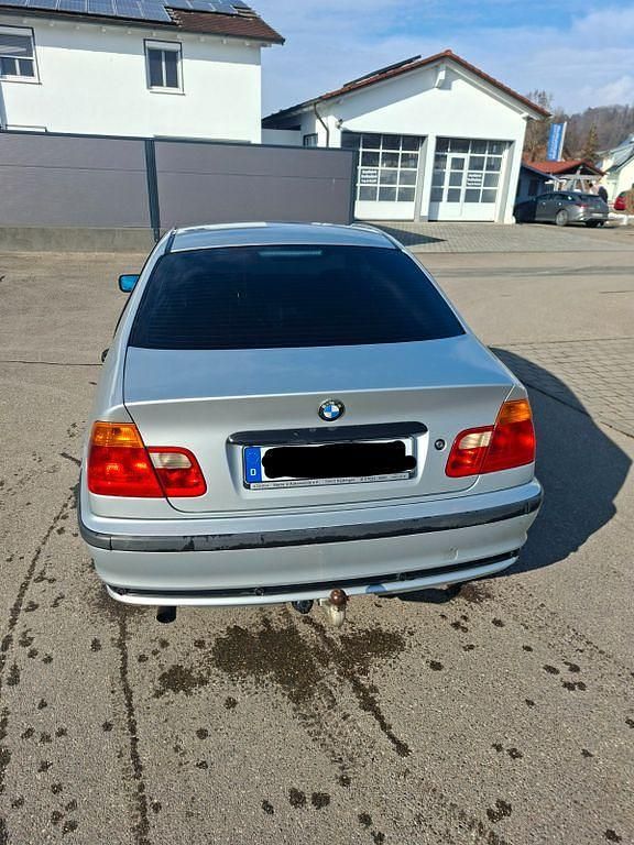 Gebraucht BMW 318 116 PS (85 kW) 1998 Grau Limousine
