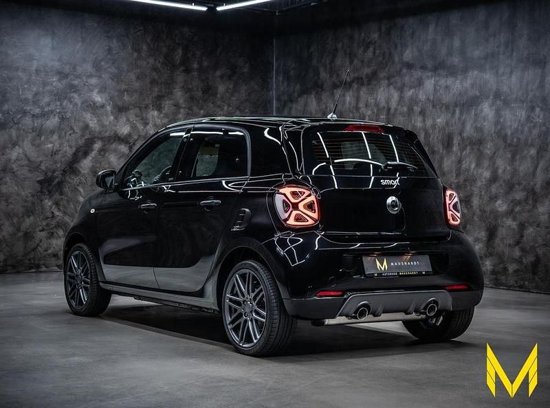 Gebraucht Smart ForFour Prime 121 PS (88 kW) 2019 Schwarz Kleinwagen