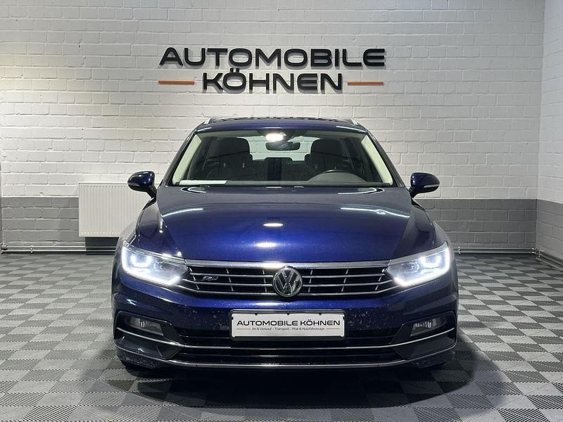 Gebraucht VW Passat Highline 190 PS (139 kW) 2017 Blau Kombi