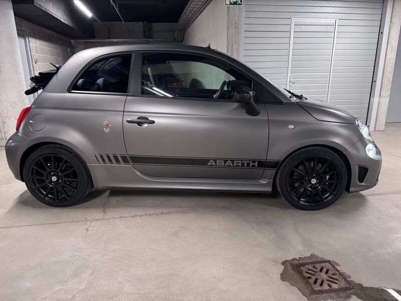 Grau Gebraucht 2020 Abarth 595C Cabrio | 22.800 € (Superpreis) - Bild 1/4