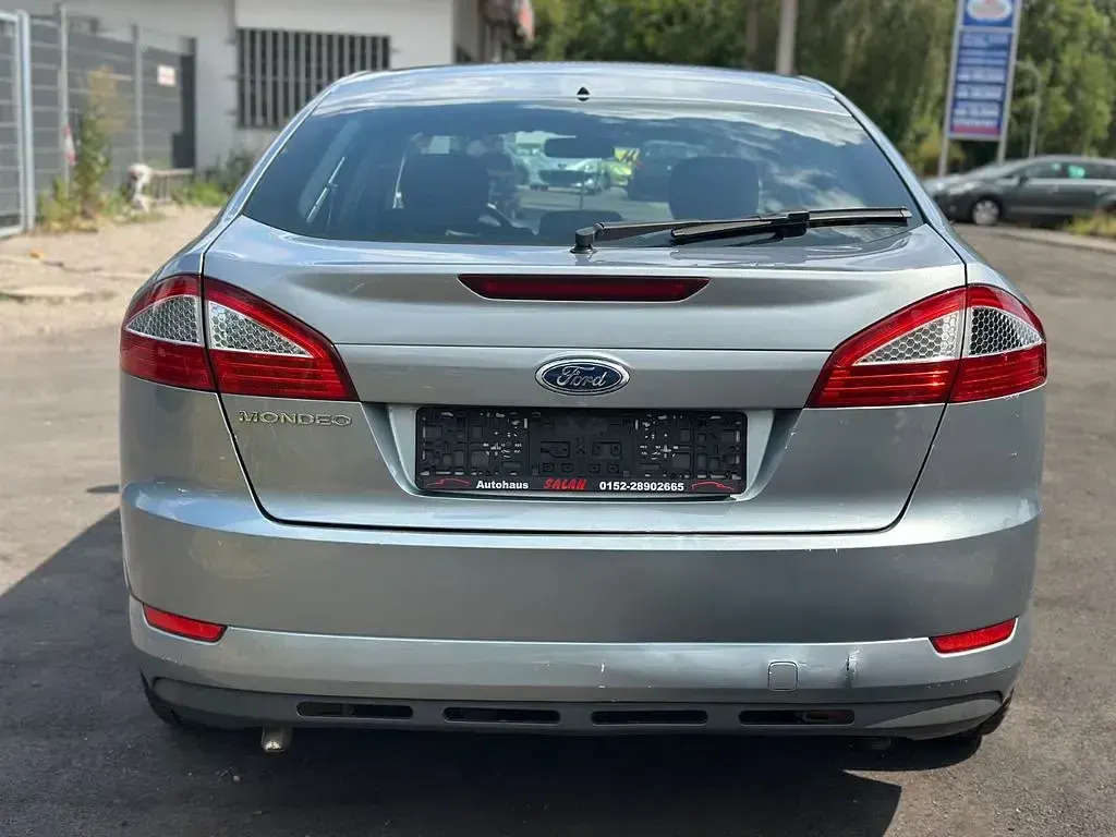 Gebraucht Ford Mondeo Trend 160 PS (117 kW) 2008 Grau Limousine