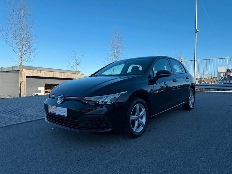 Gebraucht VW Golf VIII Life 131 PS (96 kW) 2020 Schwarz Limousine