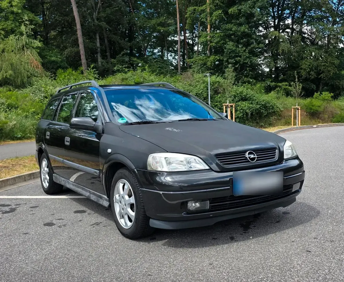 Gebraucht Opel Astra 101 PS (74 kW) 2002 Schwarz Kombi