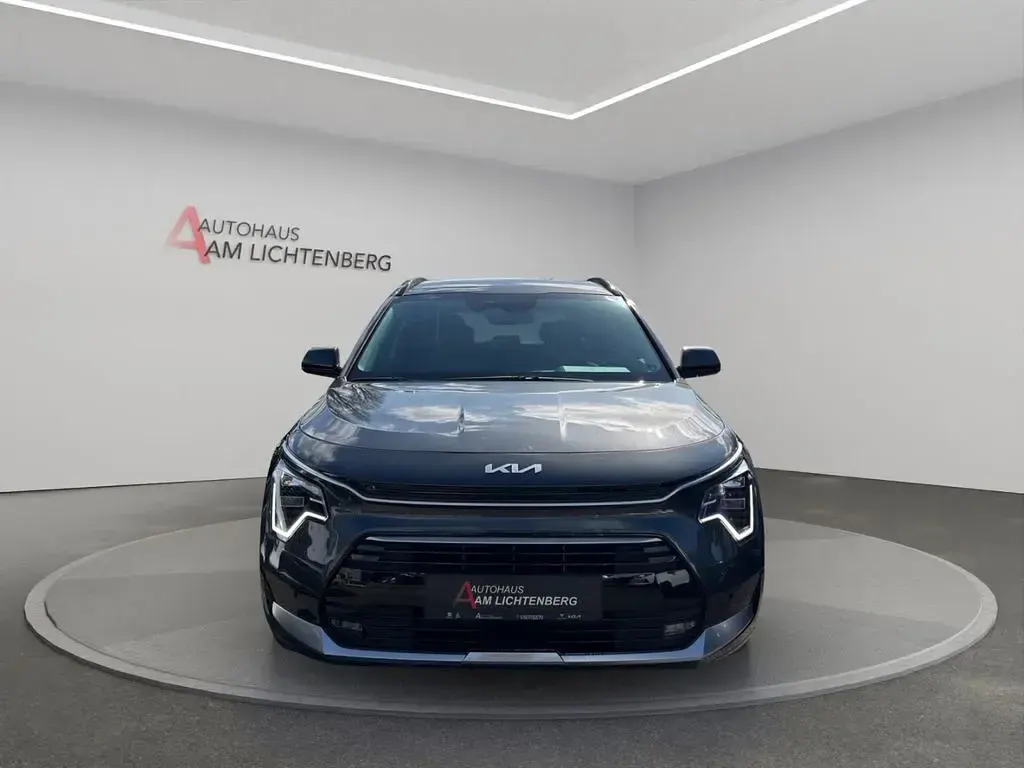 Gebraucht Kia Niro Spirit 102 PS (75 kW) 2026 Grau SUV