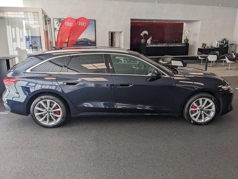 Gebraucht Audi A5 S-Line 204 PS (150 kW) 2025 Blau Kombi